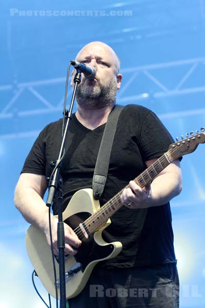 PIXIES - 2014-07-04 - BELFORT - Presqu'ile du Malsaucy - Charles Michael Kittridge Thompson